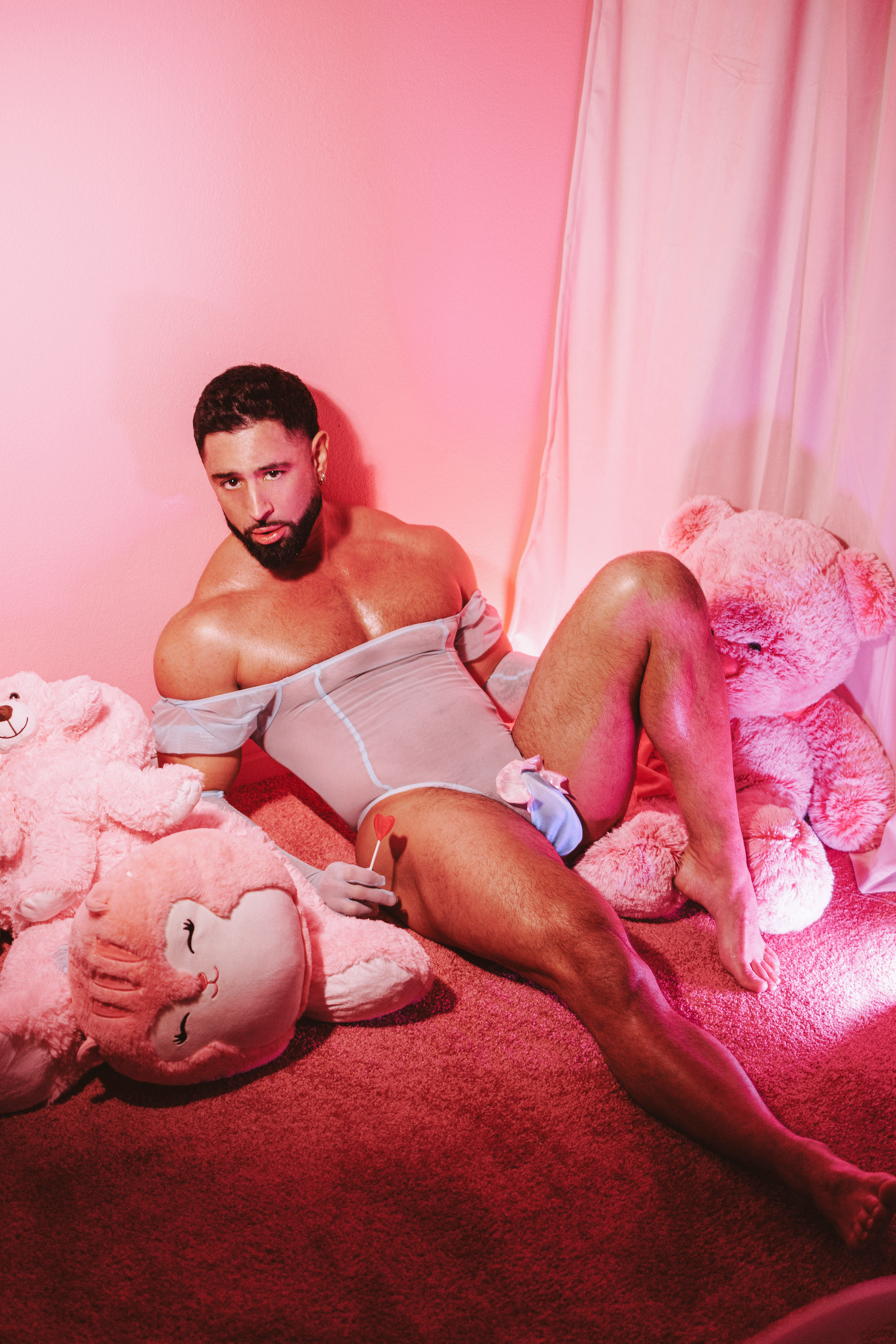 Damn, Cupid. Teddy Romantique